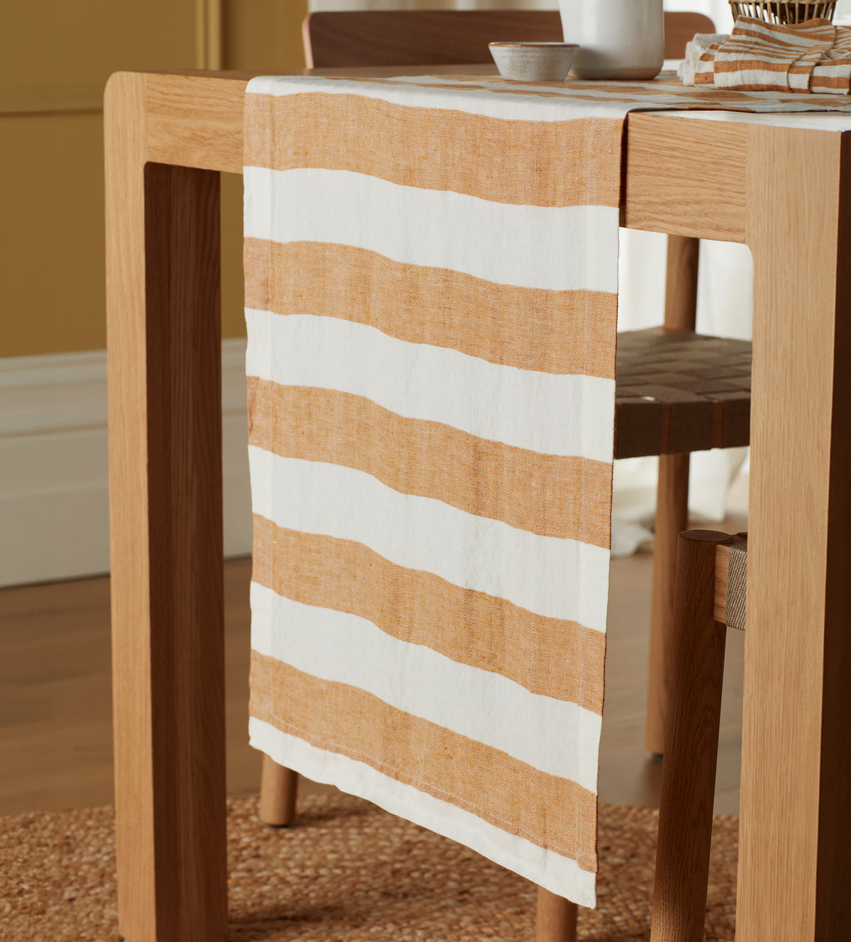 Amber Cora 100% Linen Table Runner