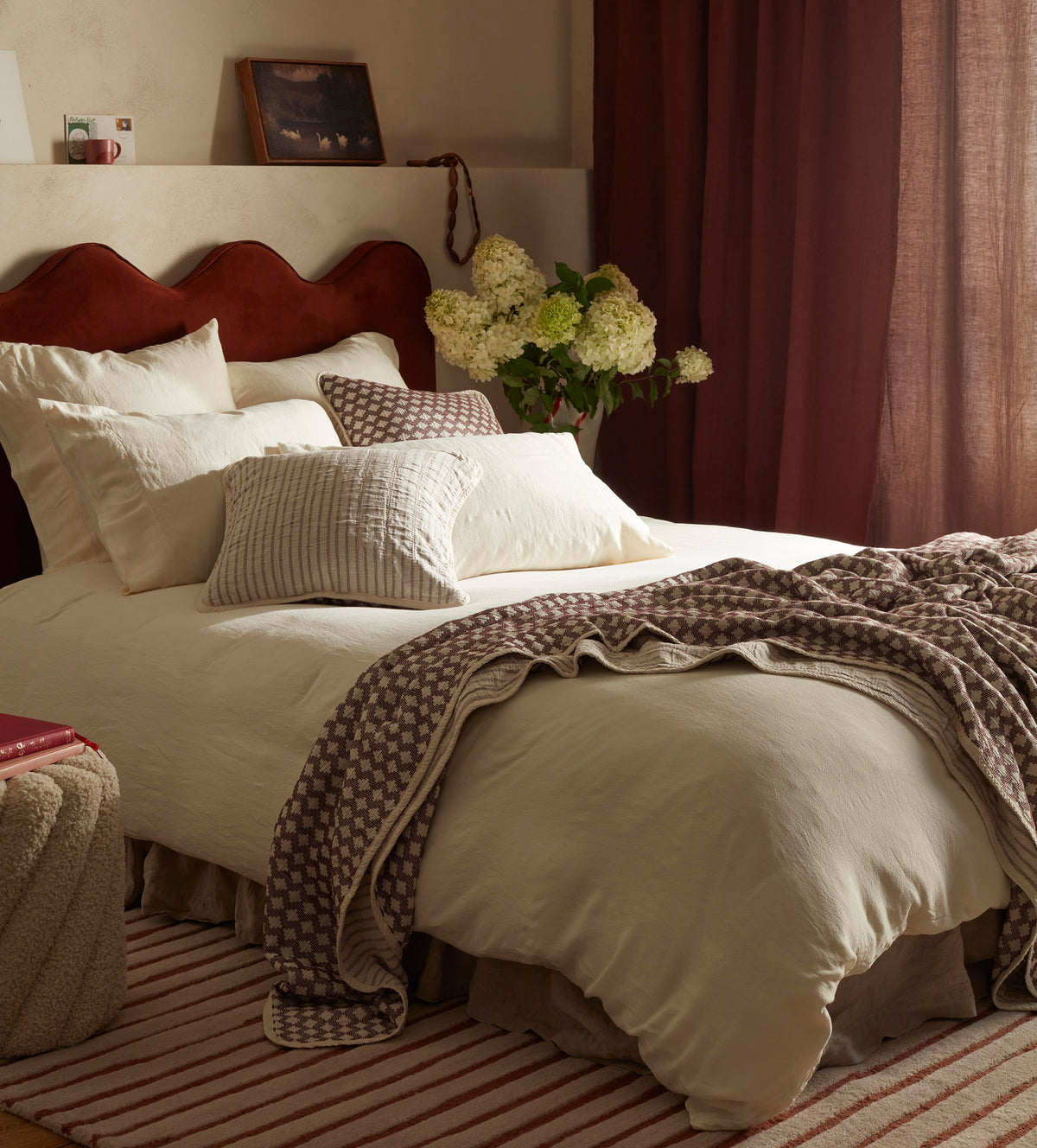 Clotted Cream Super Hero Linen Blend Bed Linen