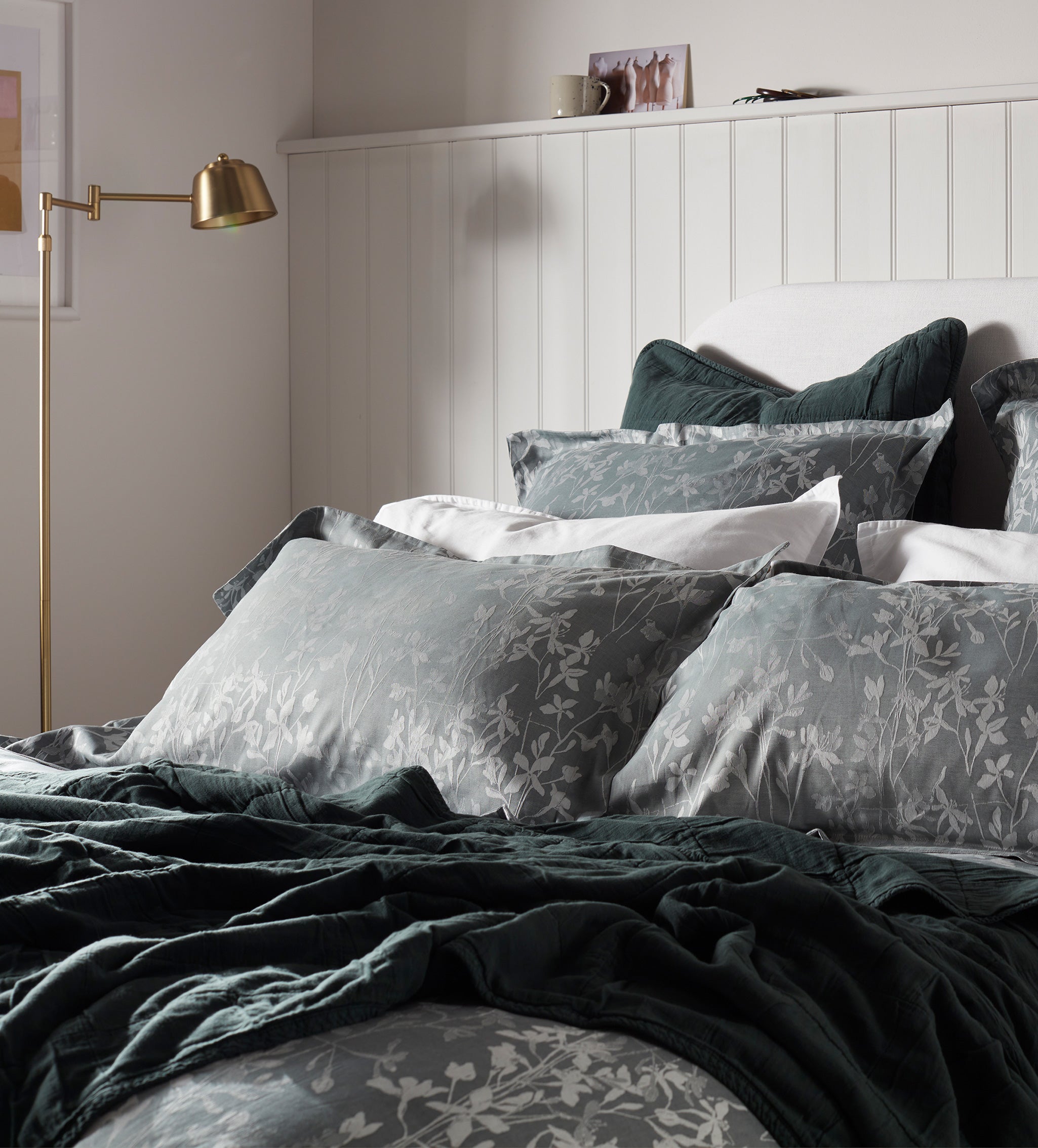Florence Floral Jacquard 100% Cotton Bed Linen