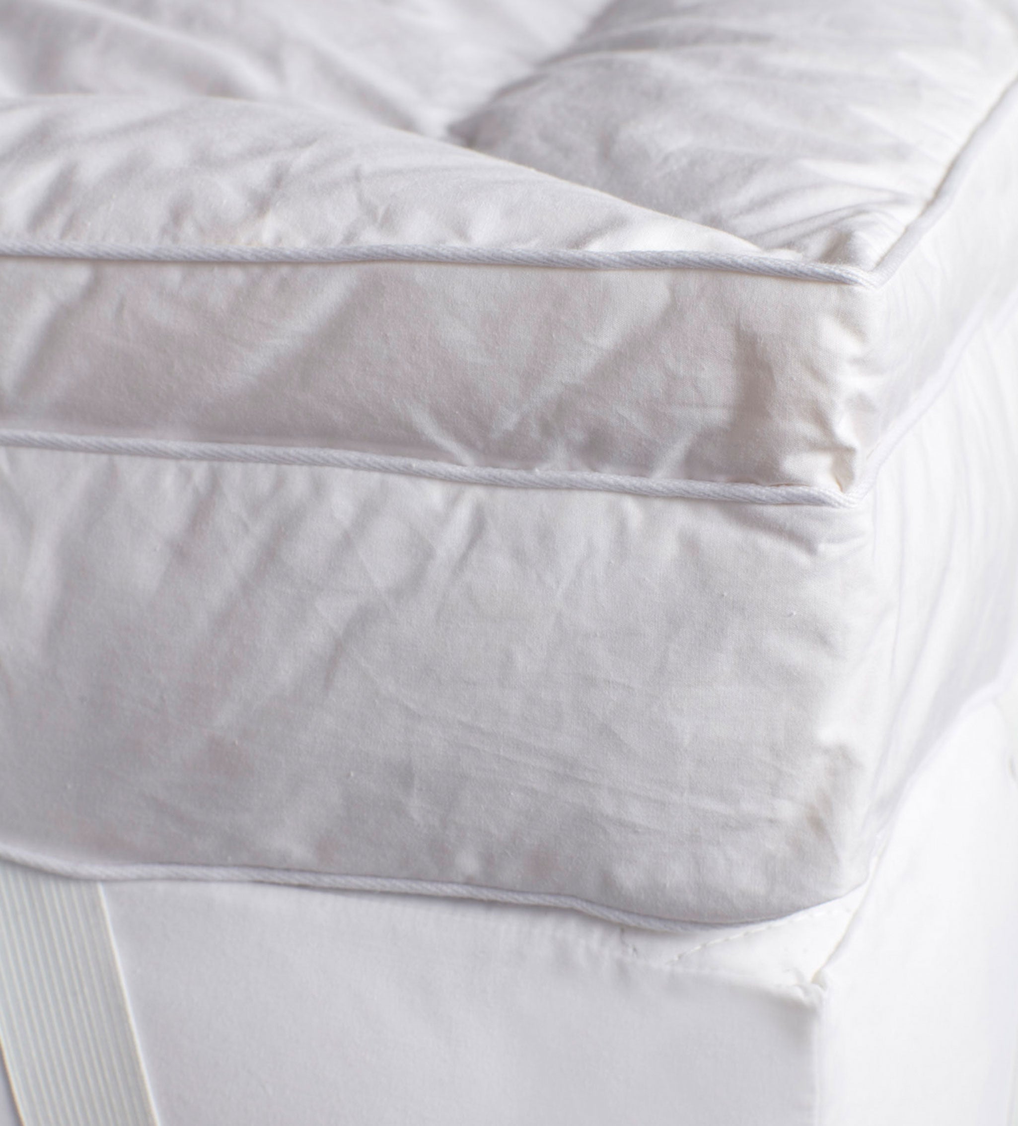 Natural European Goose Feather & Down Mattress Topper