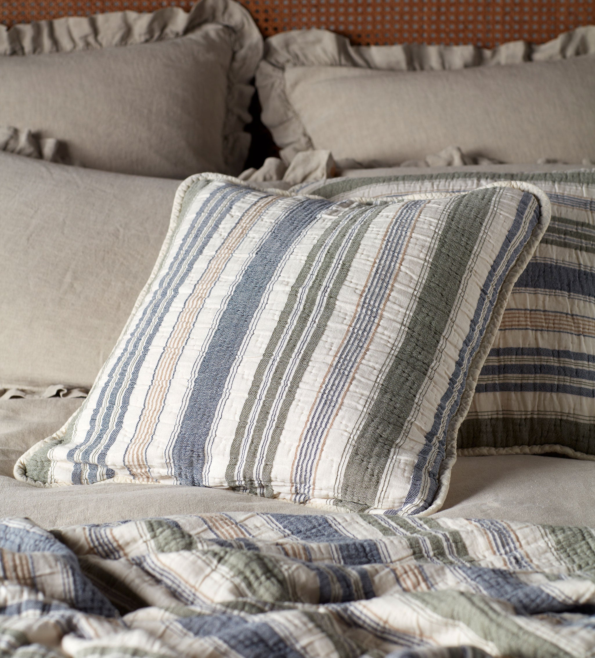 Magnus 100% Cotton Quilted Cushion Cover