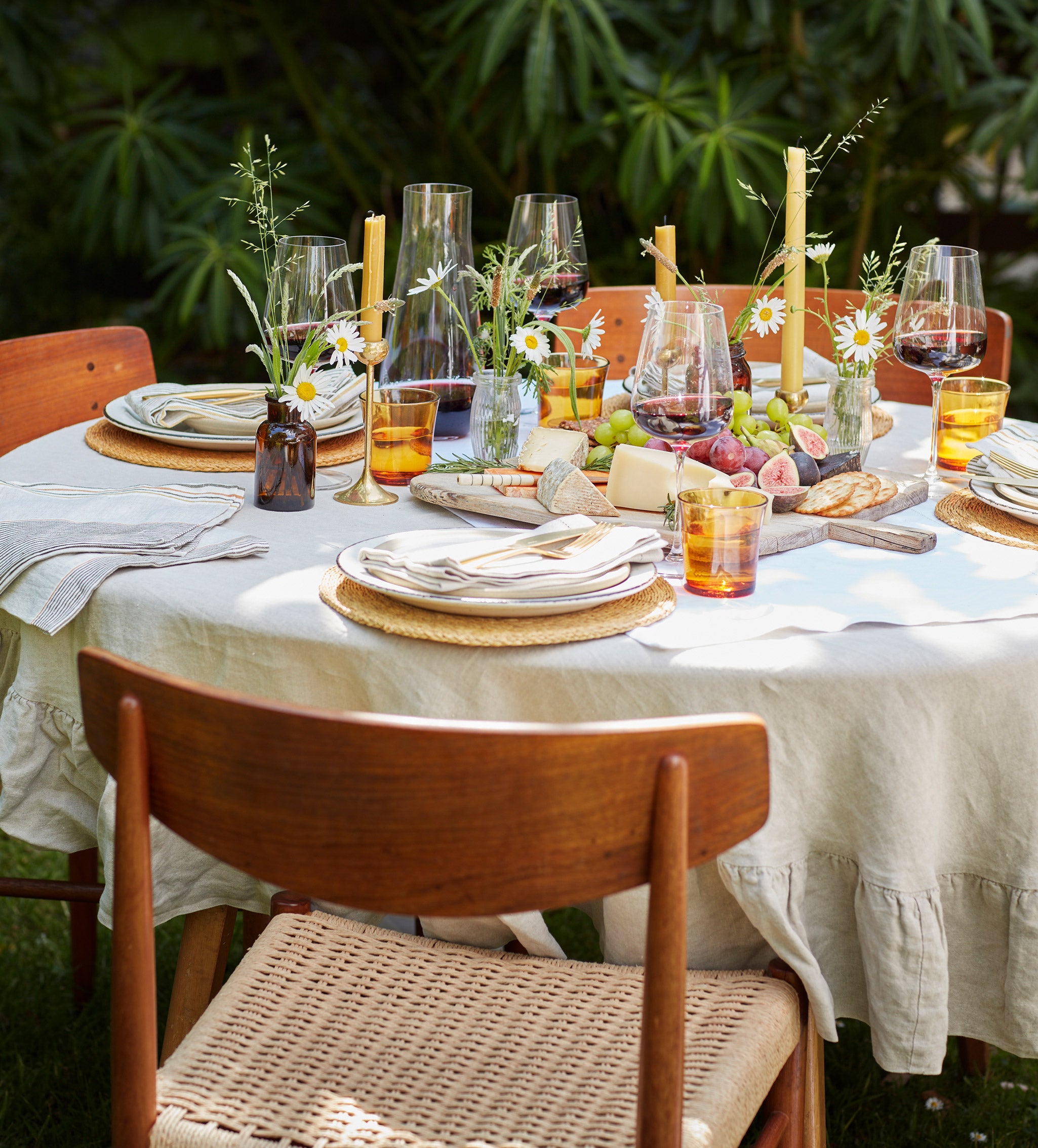 Natural 100% Linen Frill Tablecloth