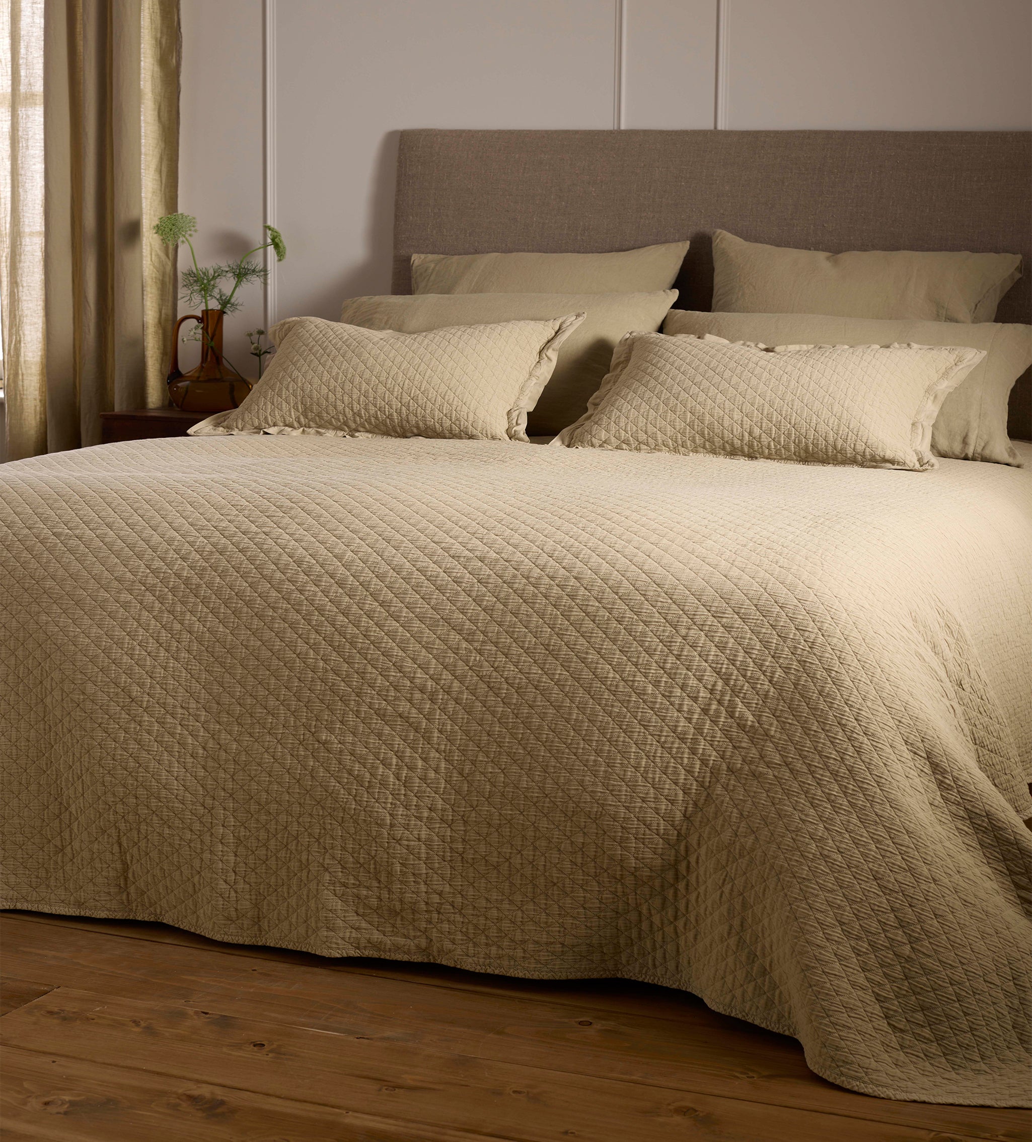 Soft Sage Evelyn 100% Cotton Quilted Throw