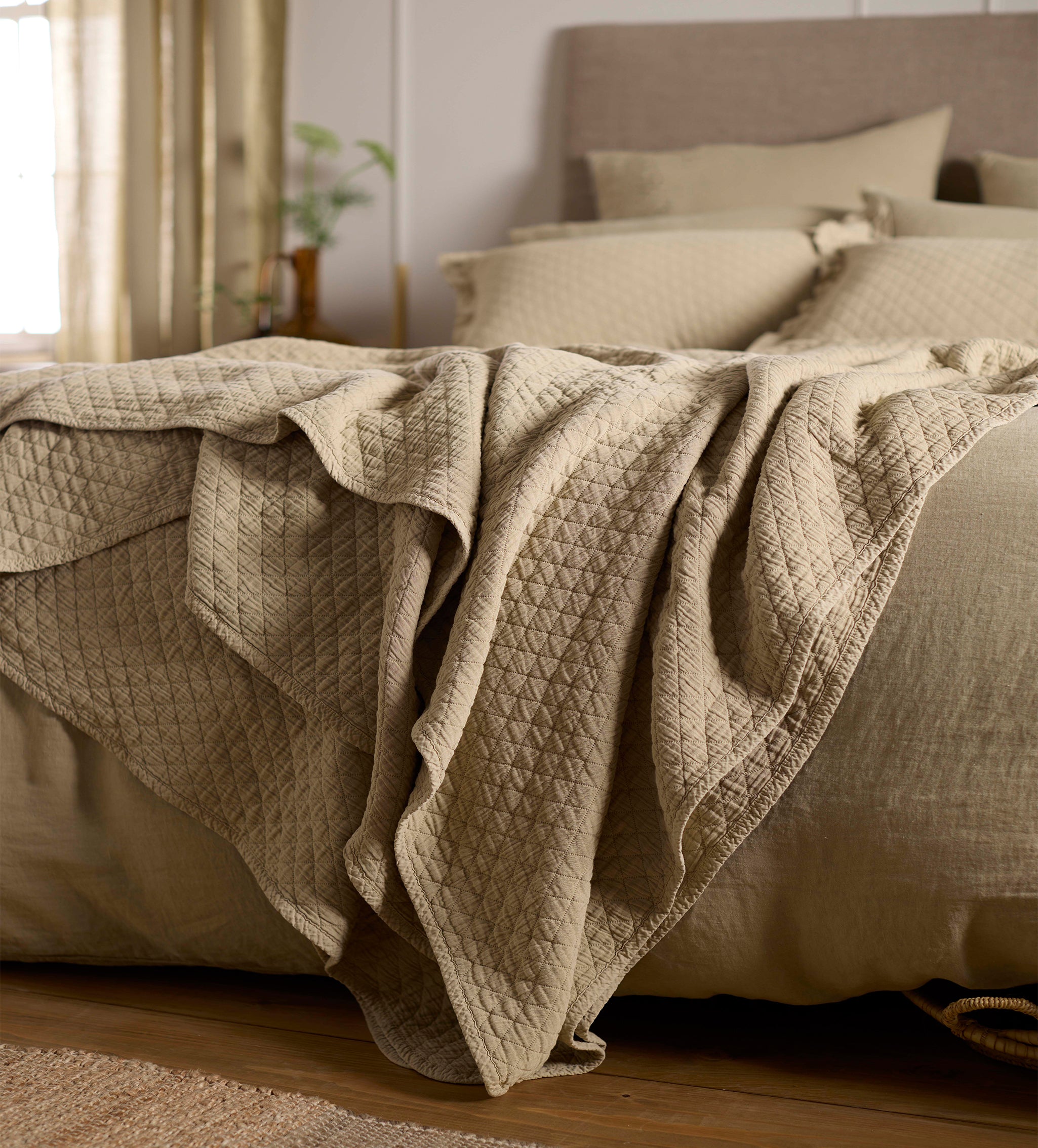 Soft Sage Evelyn 100% Cotton Quilted Throw