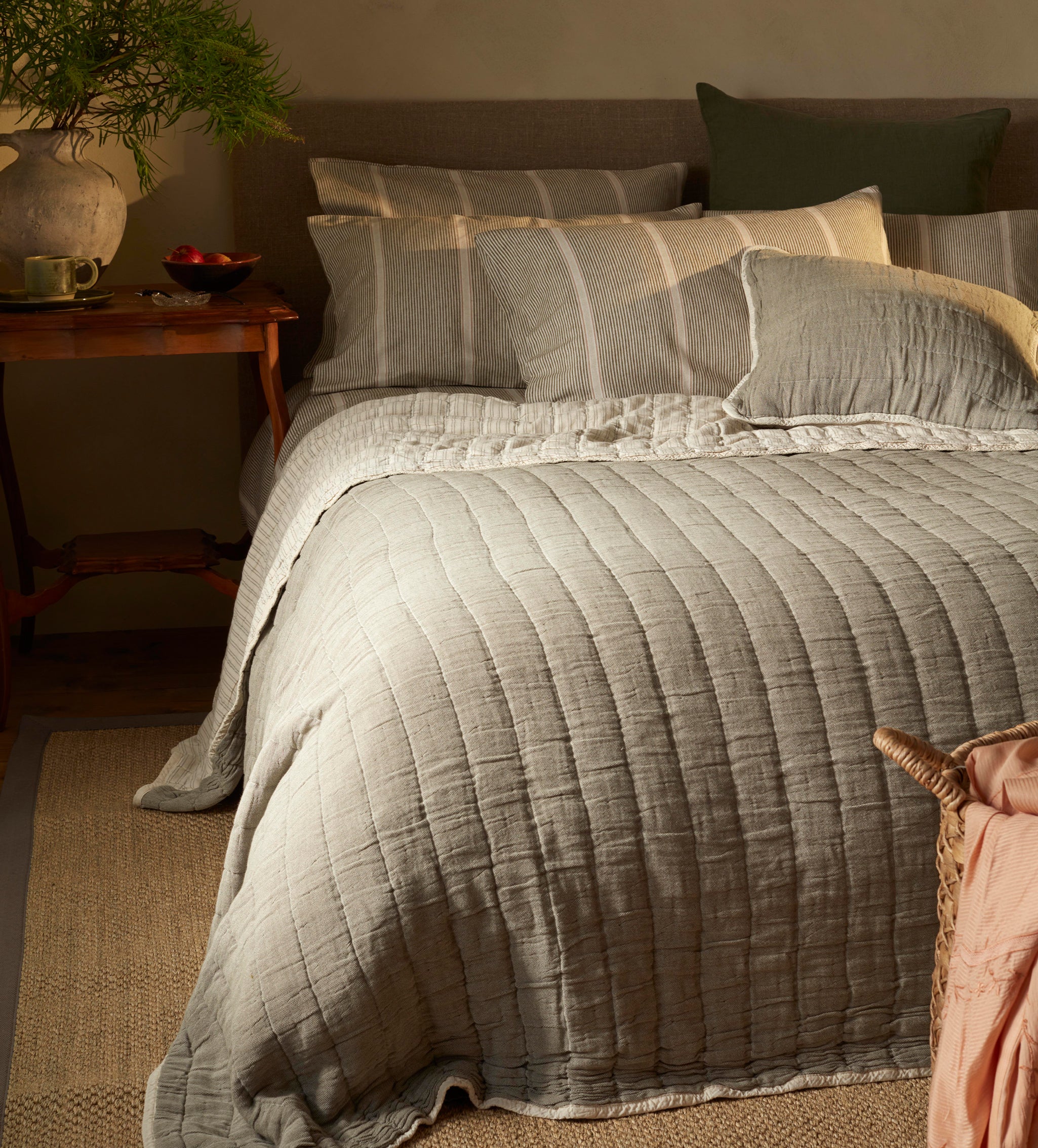 Green Vivienne 100% Cotton Quilted Throw