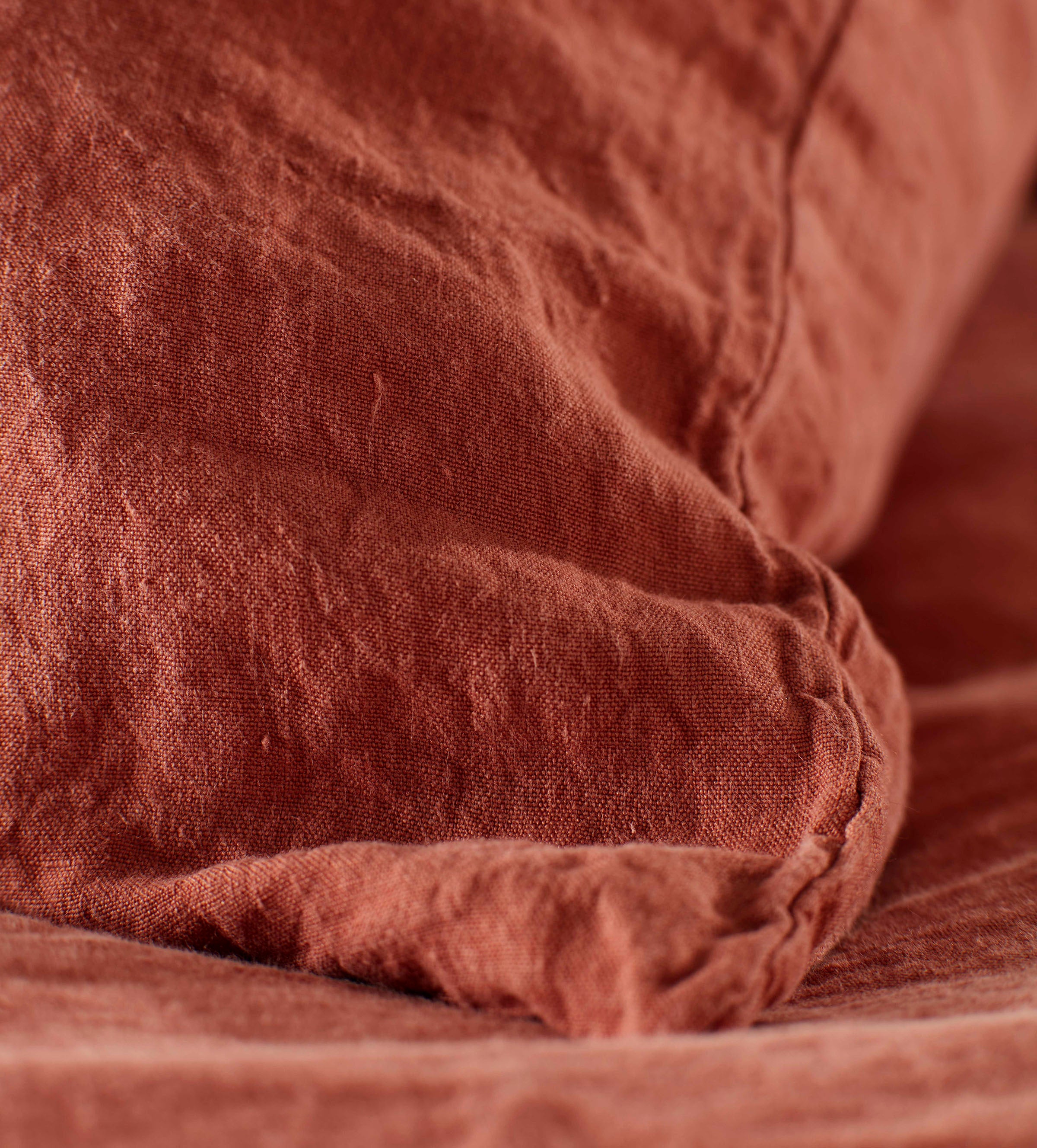 Spice 100% Linen Bedding Corner Detail