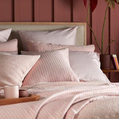 Our Colour Crush: 5 Tips for Giving Your Bedroom a Blush Pink Pop