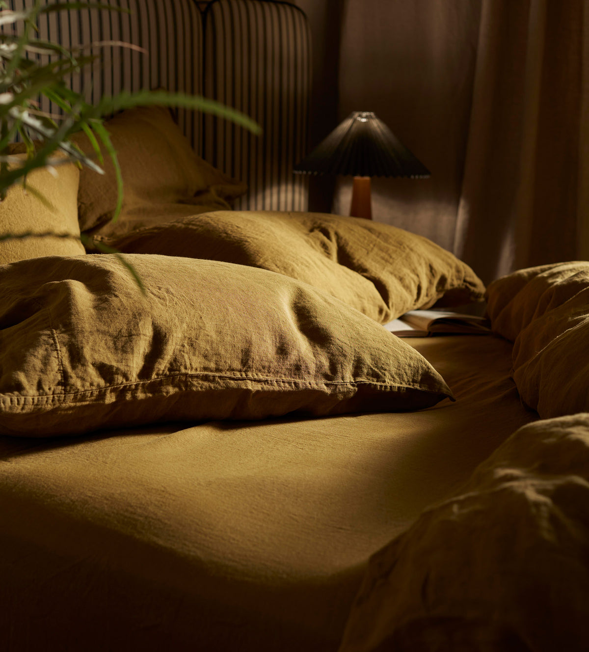 Bronze 100% Linen Bed Linen