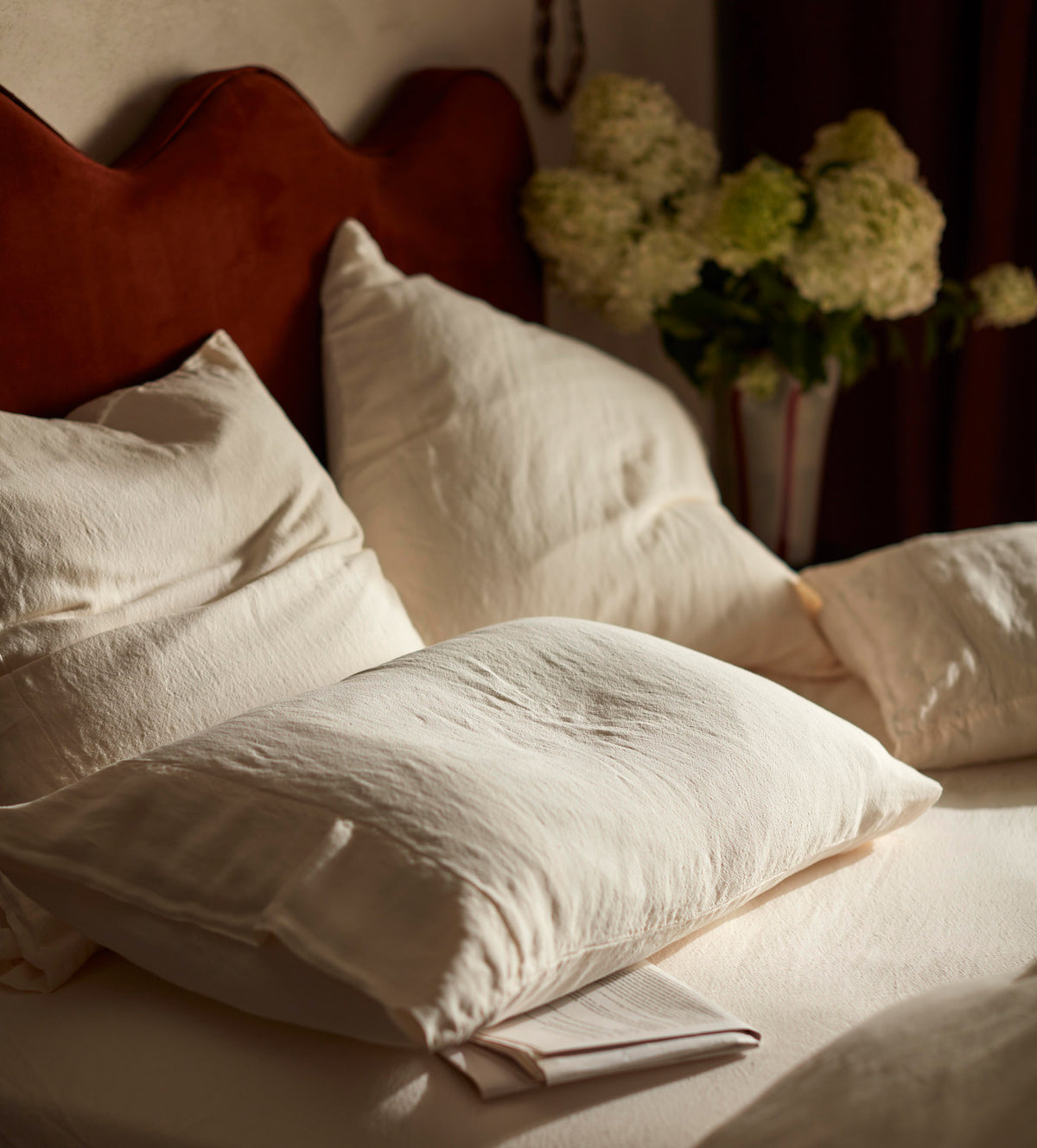 Clotted Cream Super Hero Linen Blend Bed Linen