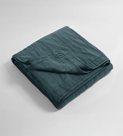 Darkest Spruce Finn 100% Cotton Quilted Throw