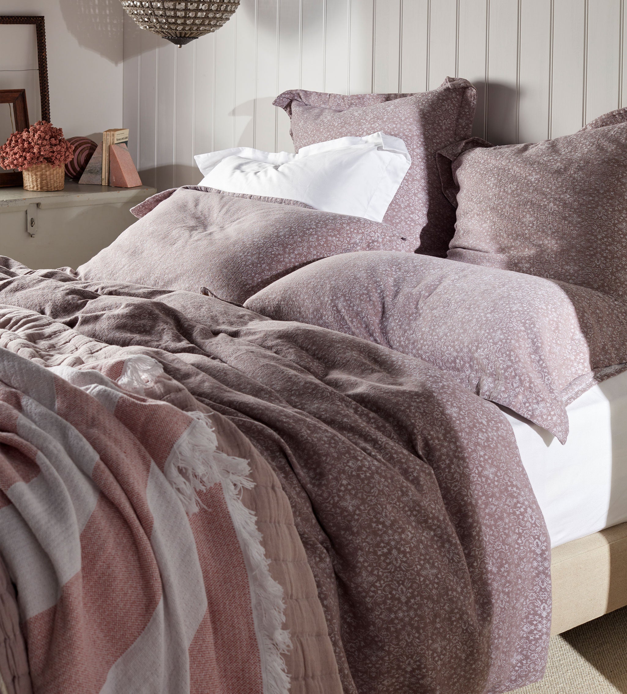 Jasmine Floral Jacquard 100% Cotton Bed Linen