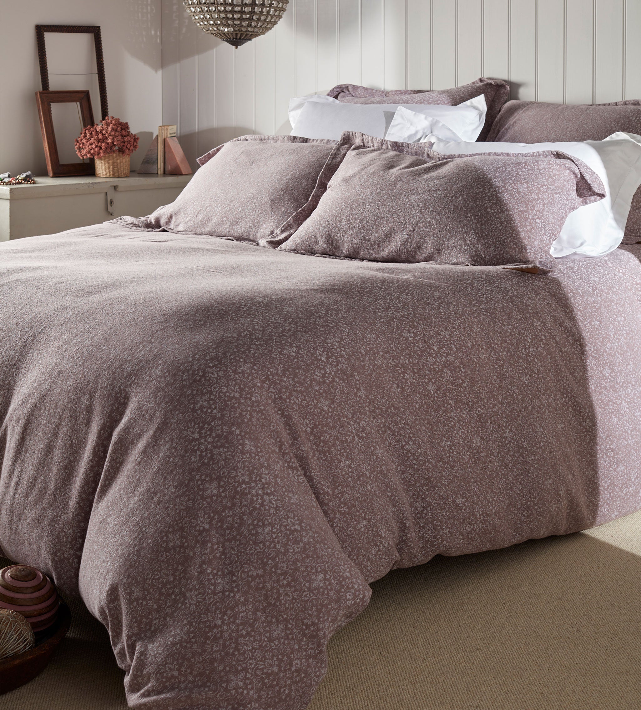 Jasmine Floral Jacquard 100% Cotton Bed Linen