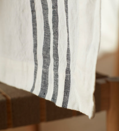 Soot Edith 100% Linen Table Runner