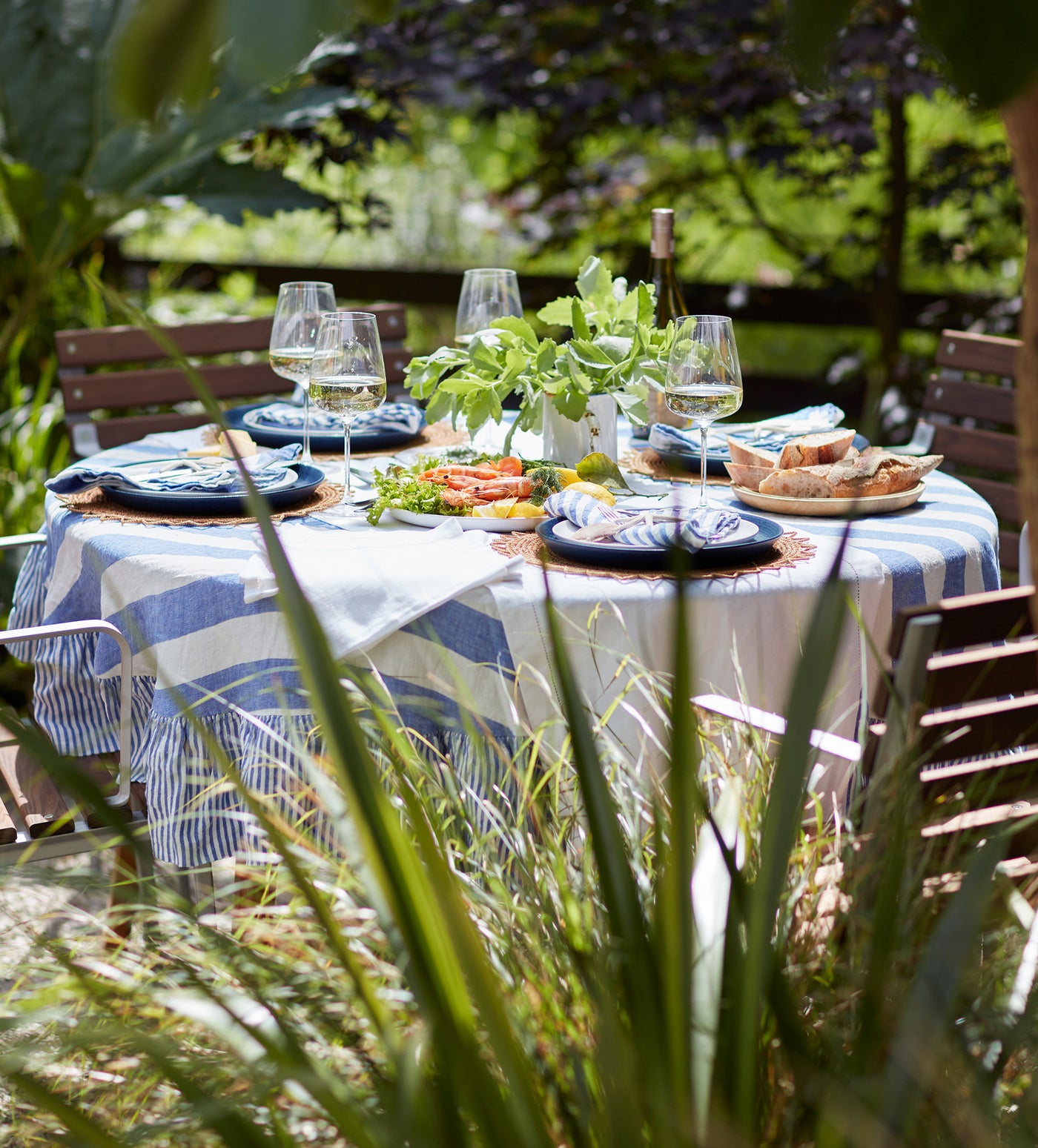 Cobalt Cora 100% Linen Frill Tablecloth