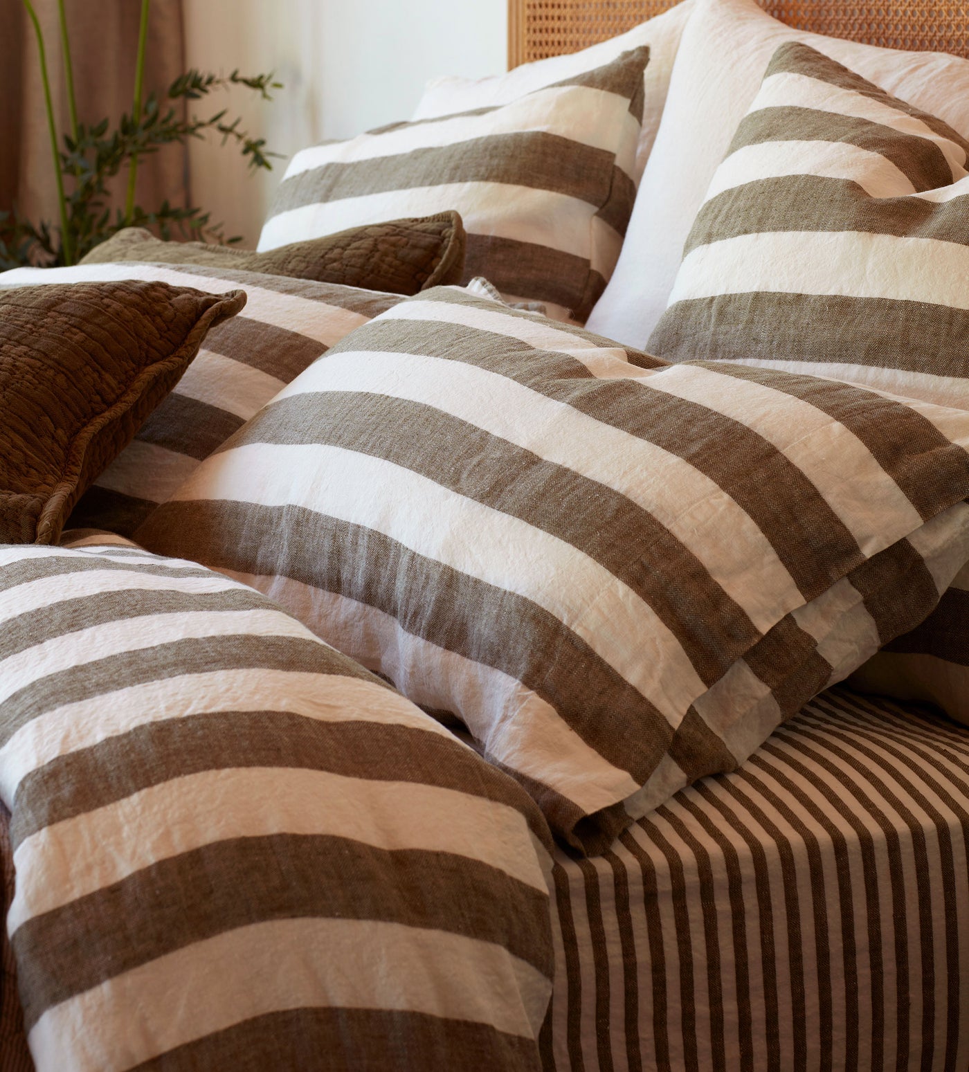 Dark Olive Cora 100% Linen Bed Linen