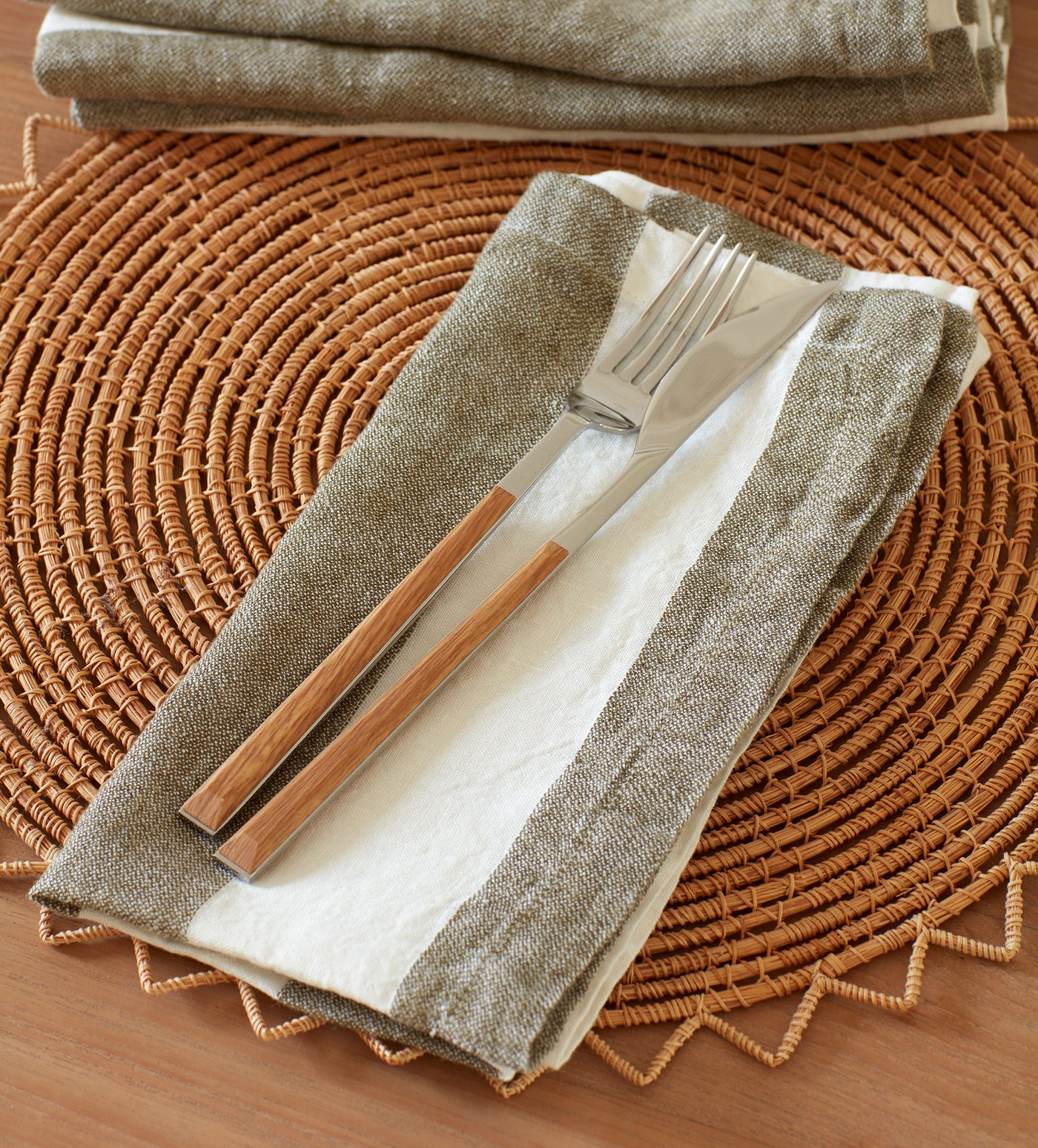 Dark Olive Cora 100% Linen Napkins - Set of 4