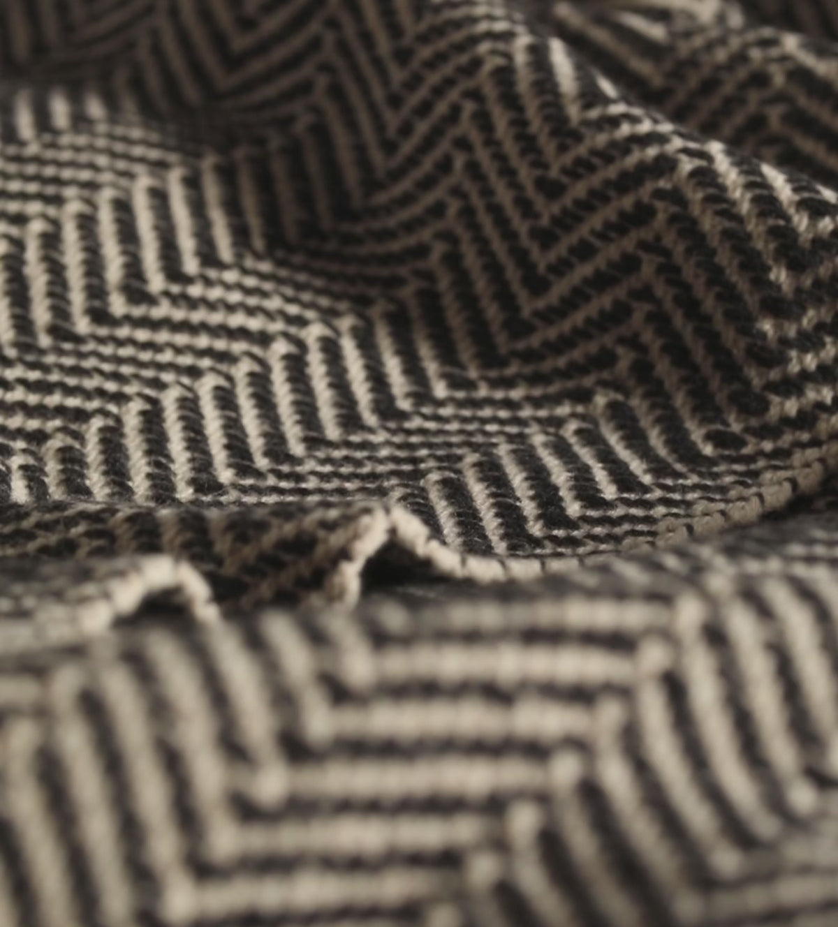 Hudson Herringbone 100% Lambswool Throw