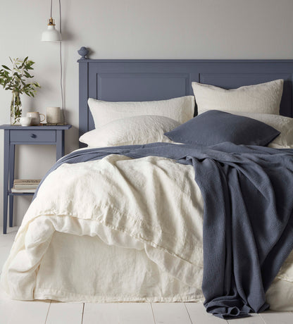 CREAM LINEN BED LINEN