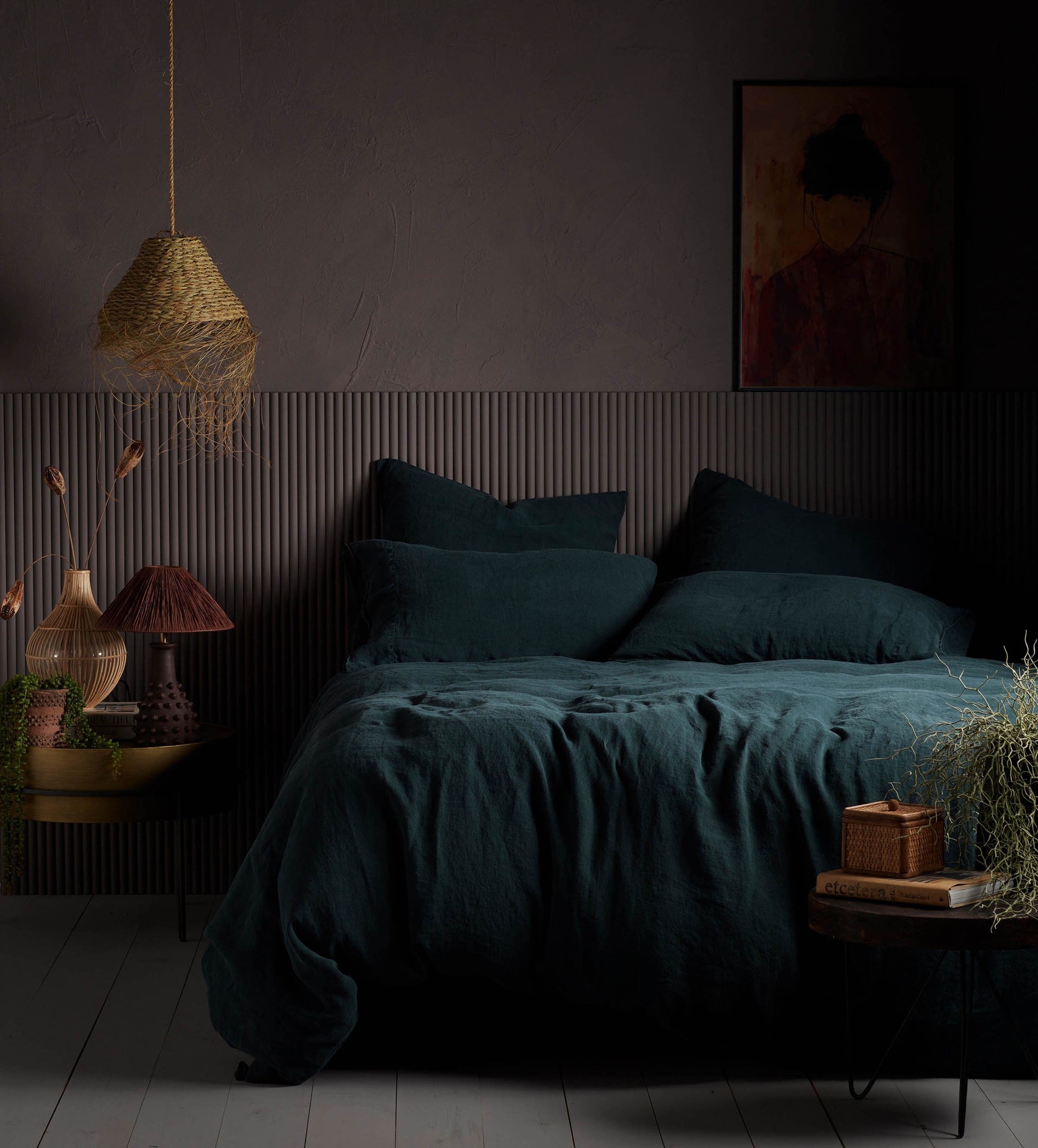 Darkest Spruce 100% Bed