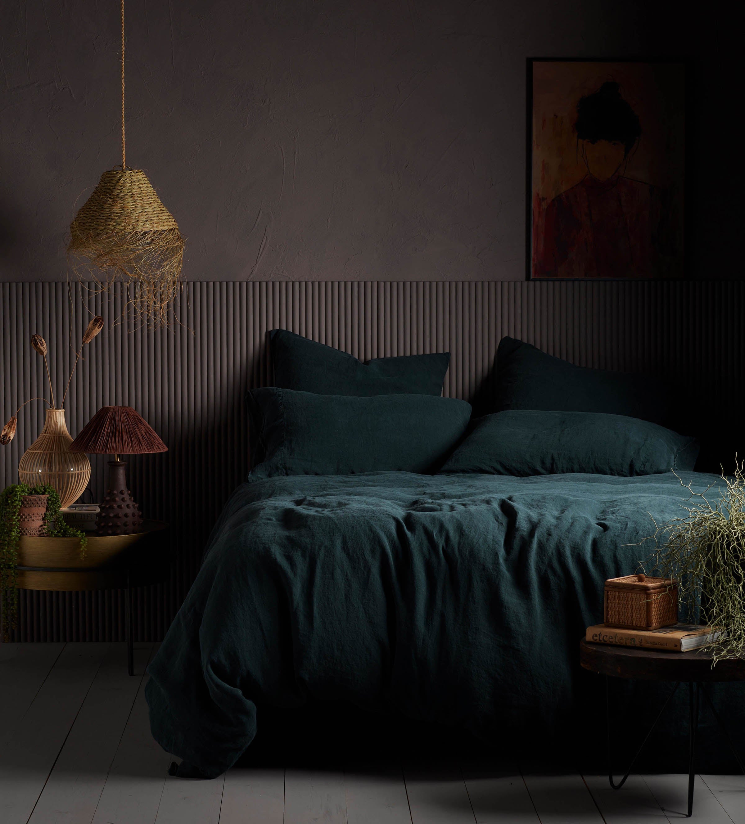 DARKEST SPRUCE LINEN BED LINEN MAIN