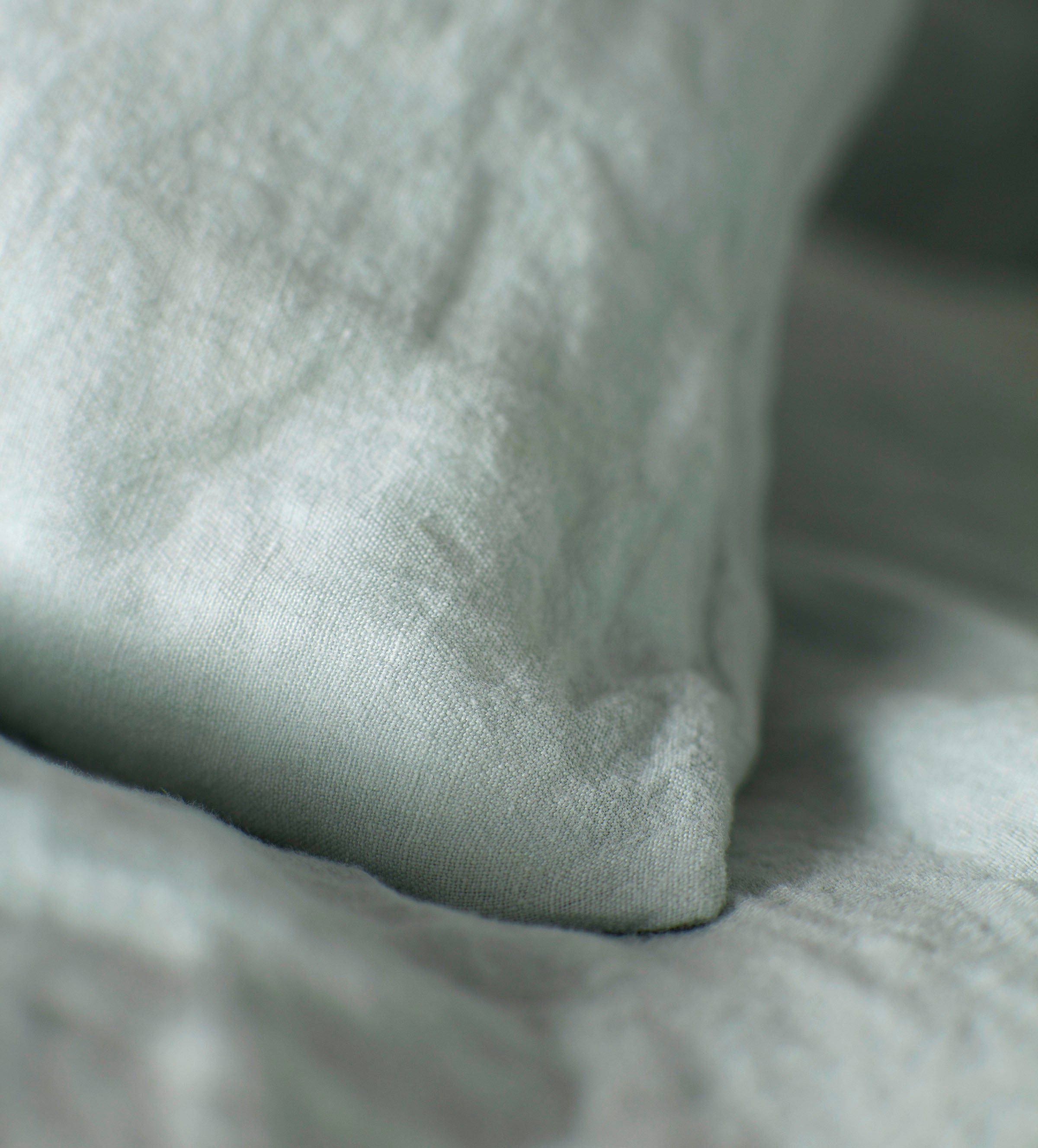 Duck Egg 100% Linen Bed Corner