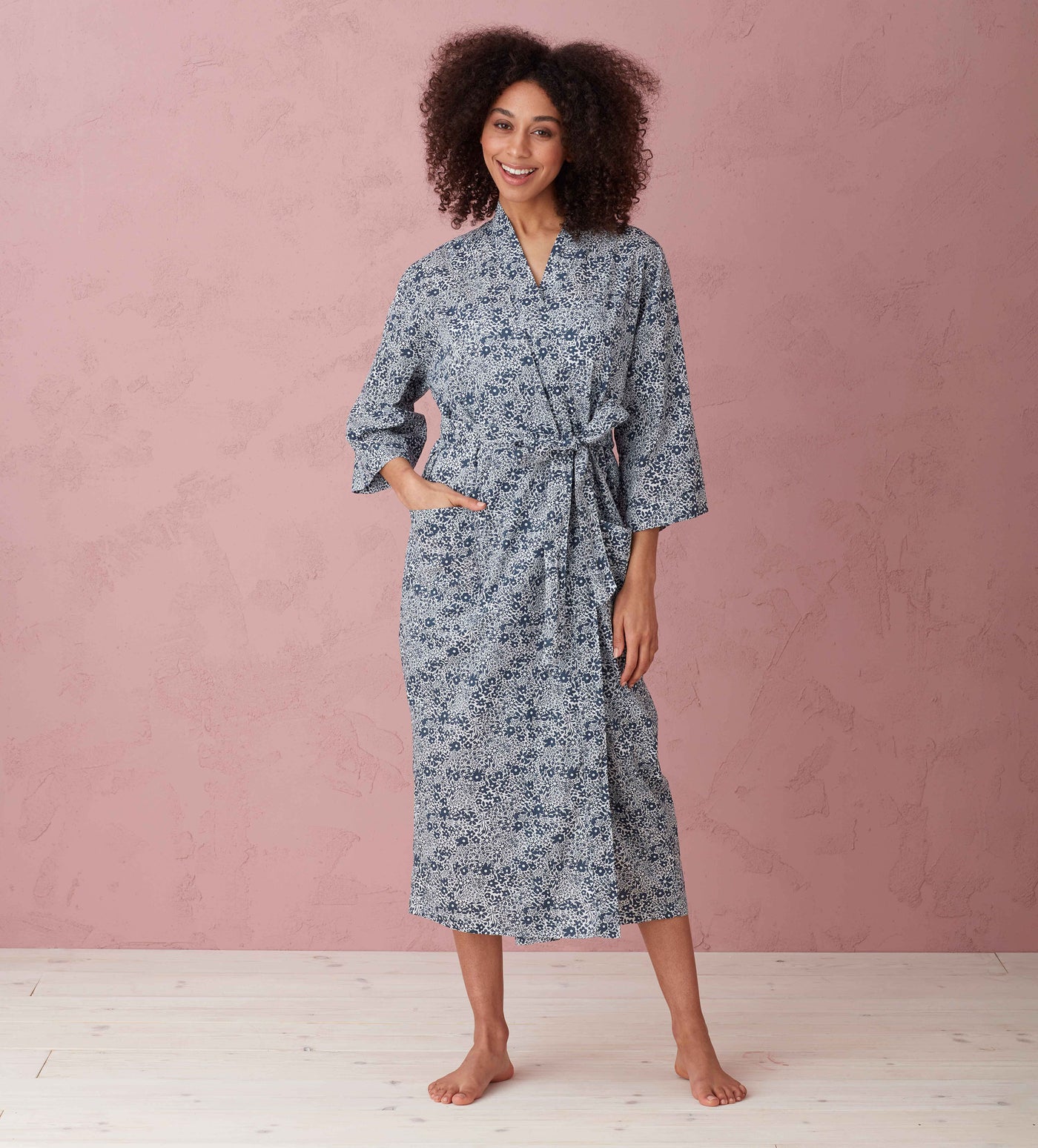 Florence Organic Robe Navy Model Front 2