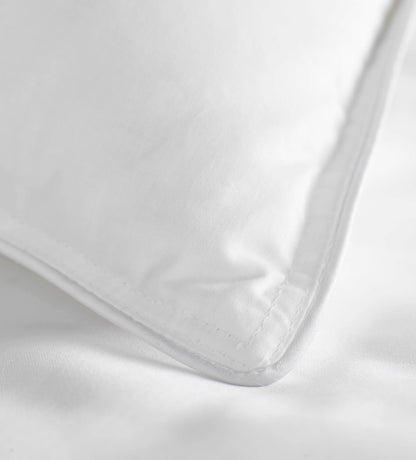 Grand Goose Siberian Down Pillow Detail