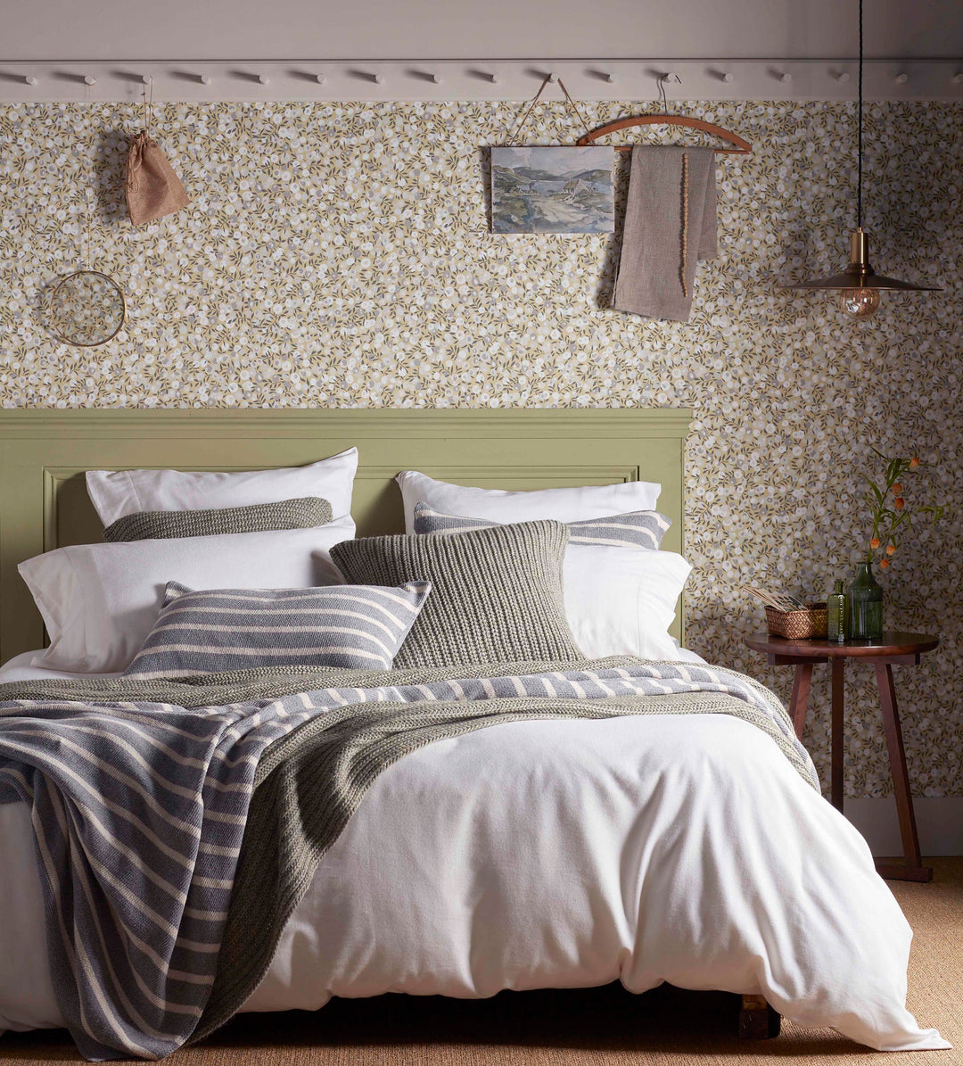 White Henry Brushed 100% Organic Cotton Bed Linen Set Secret