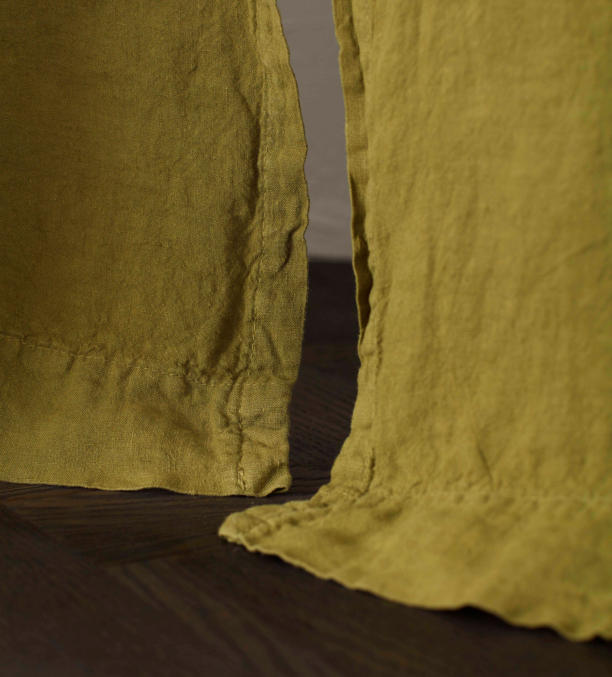 Moss Green 100% Linen Loop Top Curtain (Single)