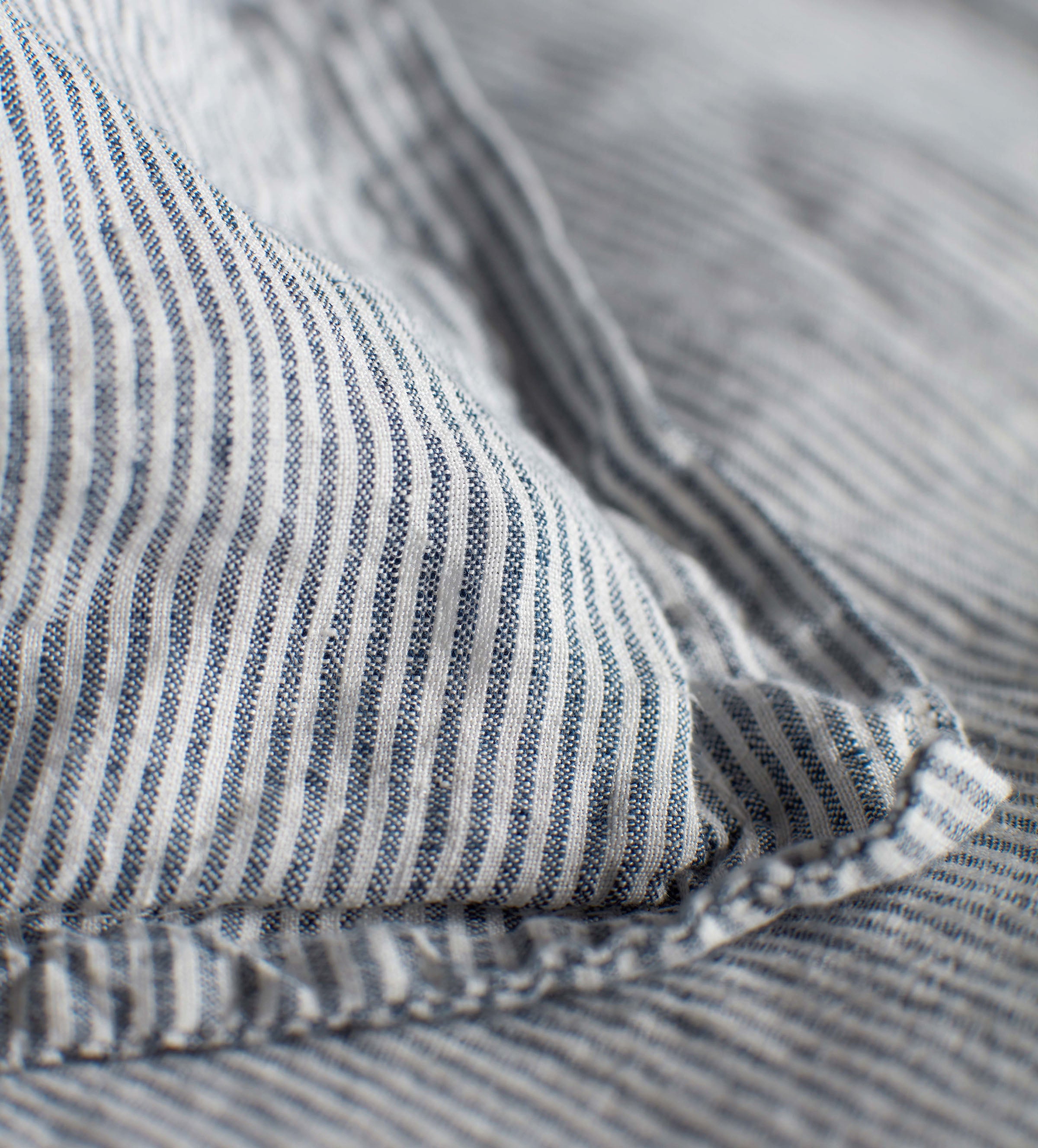 LINEN SID STRIPE BED LINEN CORNER