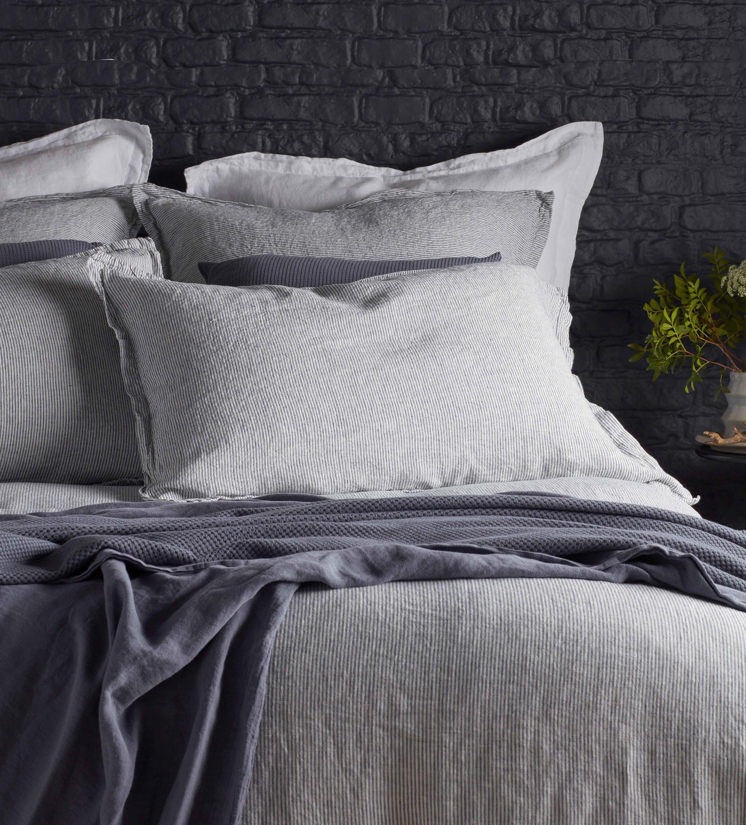 LINEN SID STRIPE BED LINEN PILLOWCASES 1
