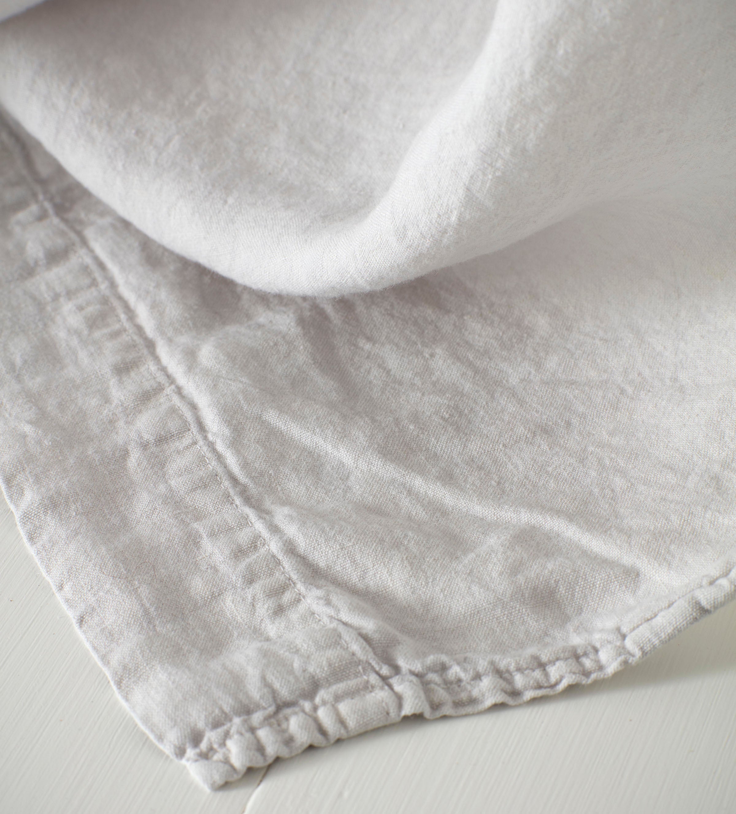 Pebble Grey 100% Linen Curtain Corner