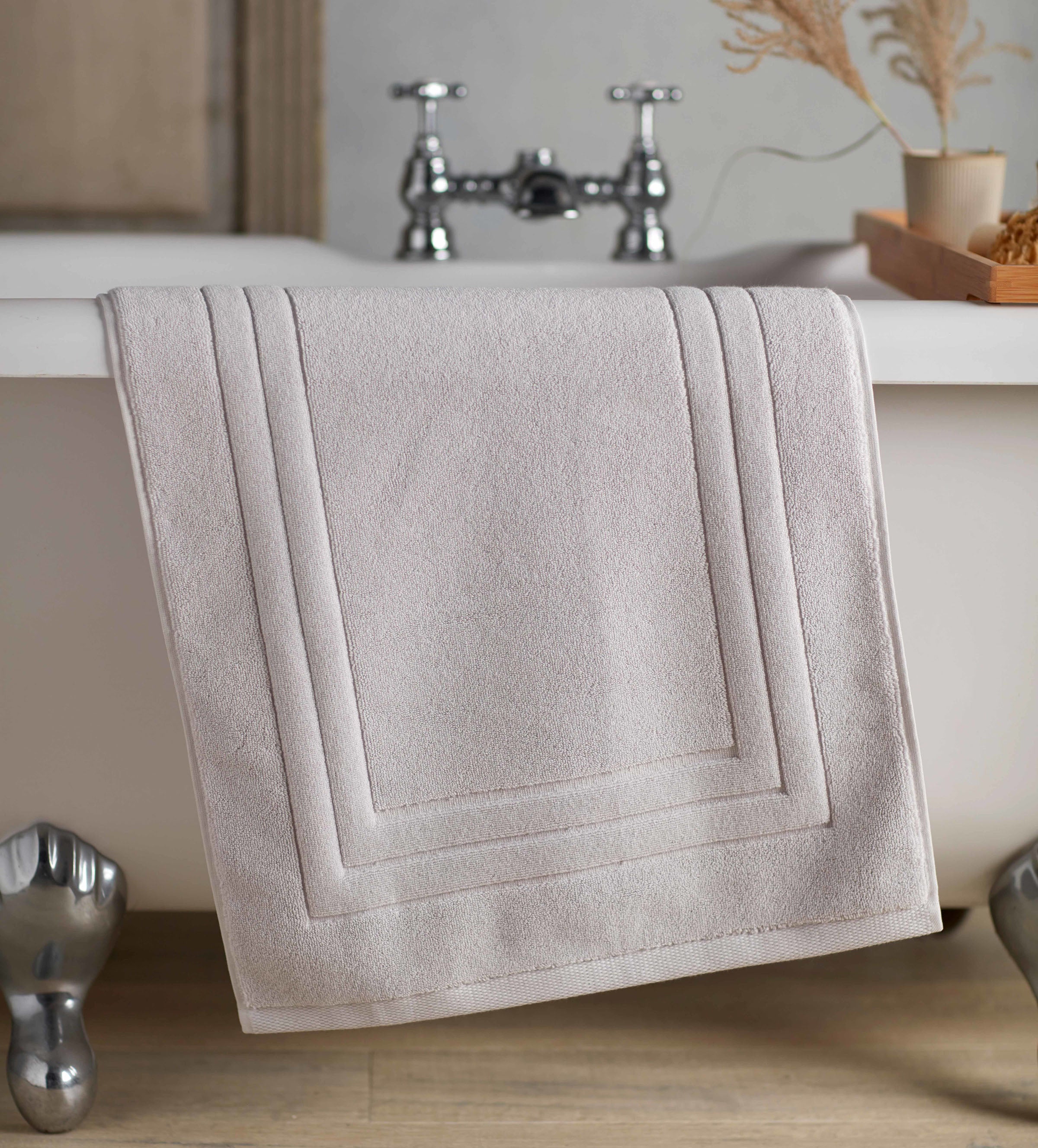 PEBBLE GREY LUXURY TOWELS BATH MAT