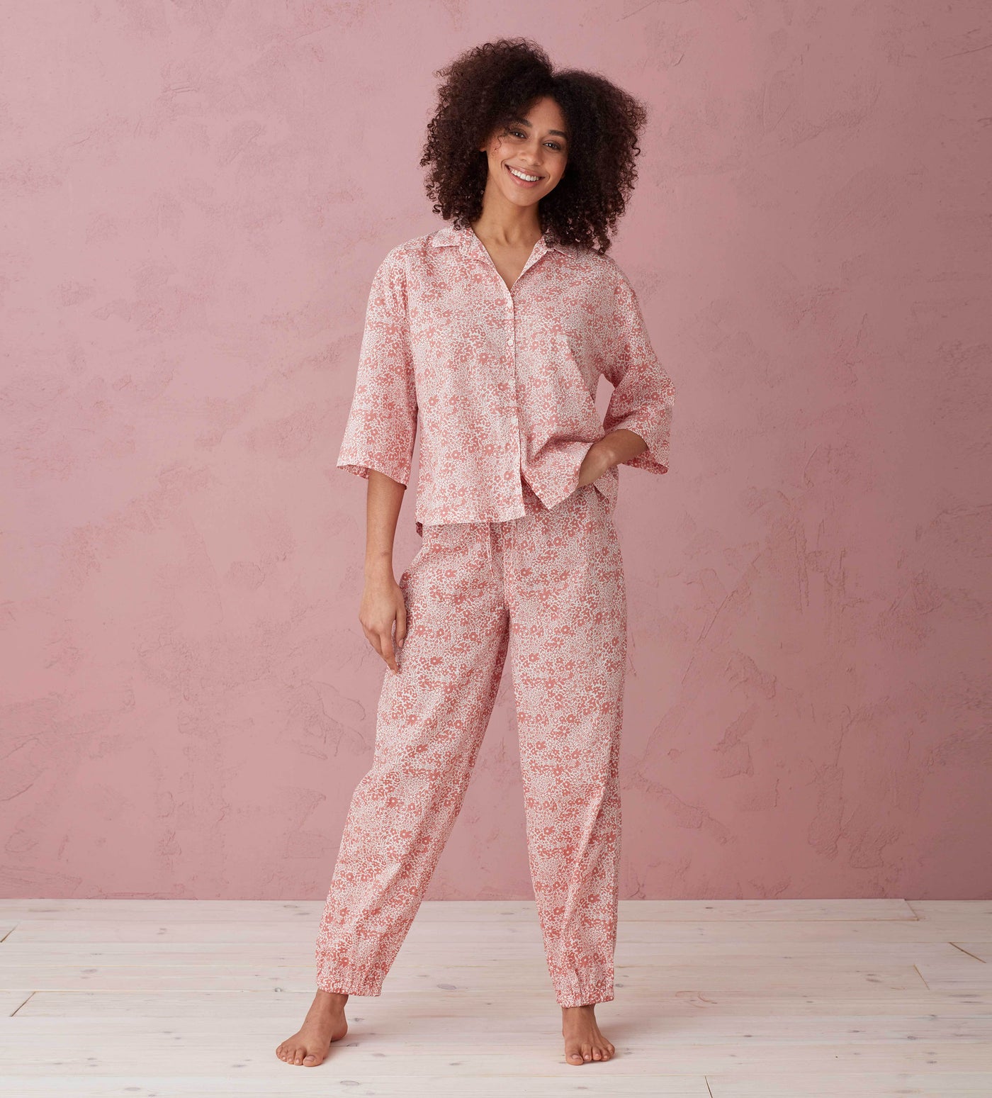 Penny Organic Pyjama Top Pink Model Front