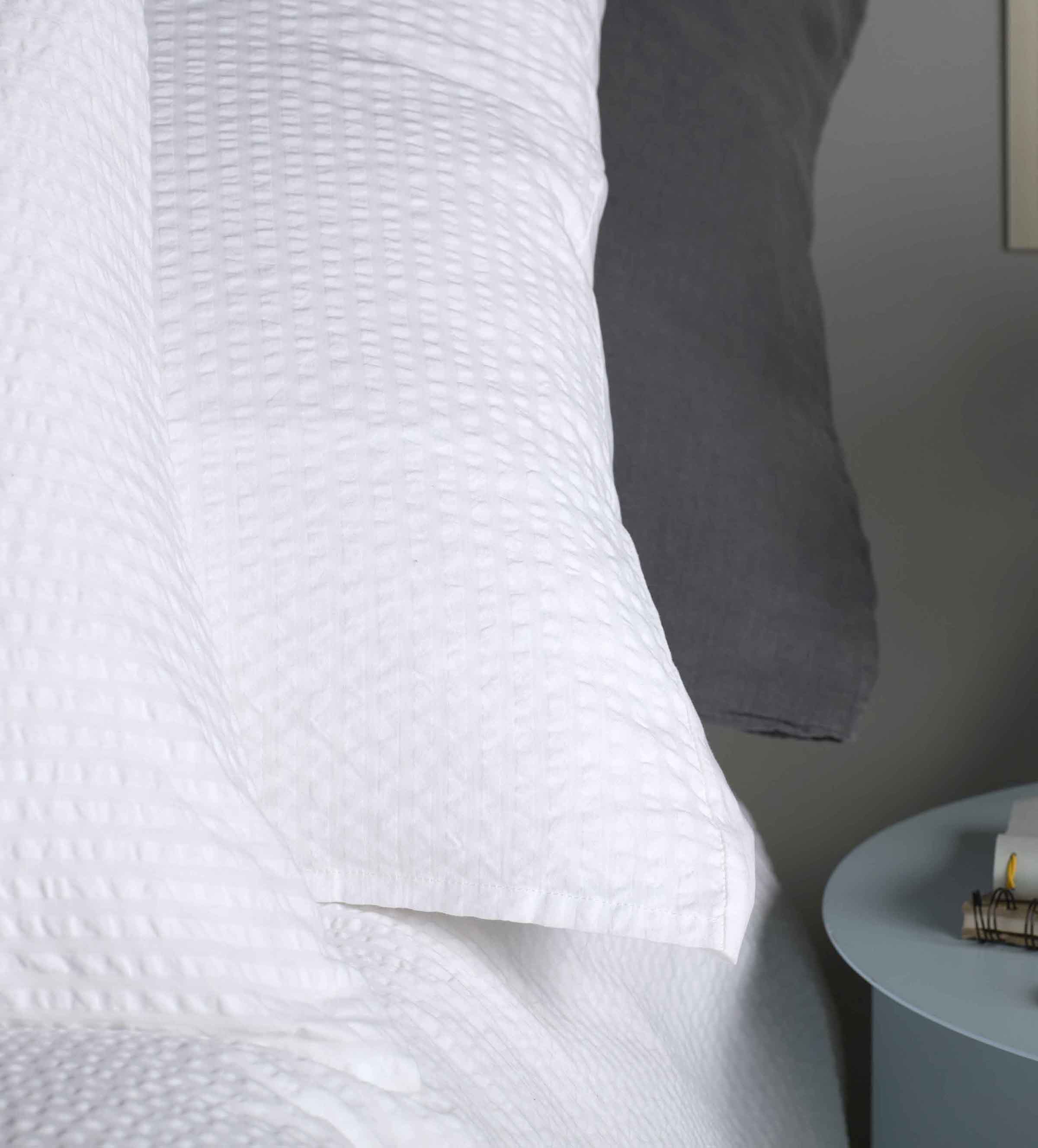 SEERSUCKER BED LINEN DETAIL 2022