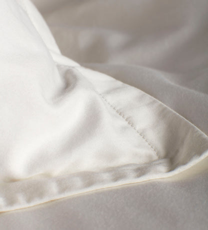 SUPER SOFT SATEEN CREAM CORNER