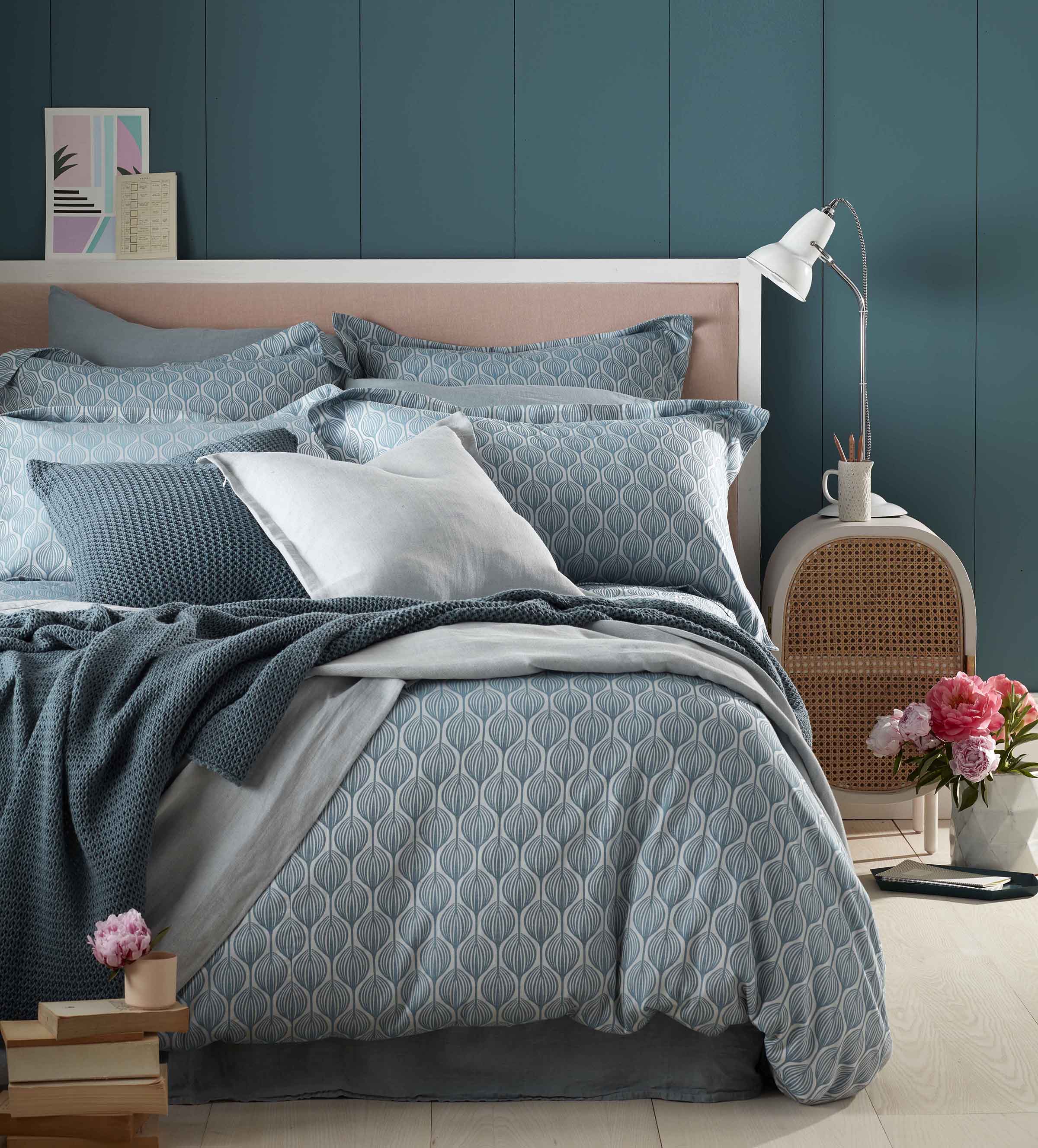 Teasels Teal Bedding with Teal Cushion Covers and Bed Throws