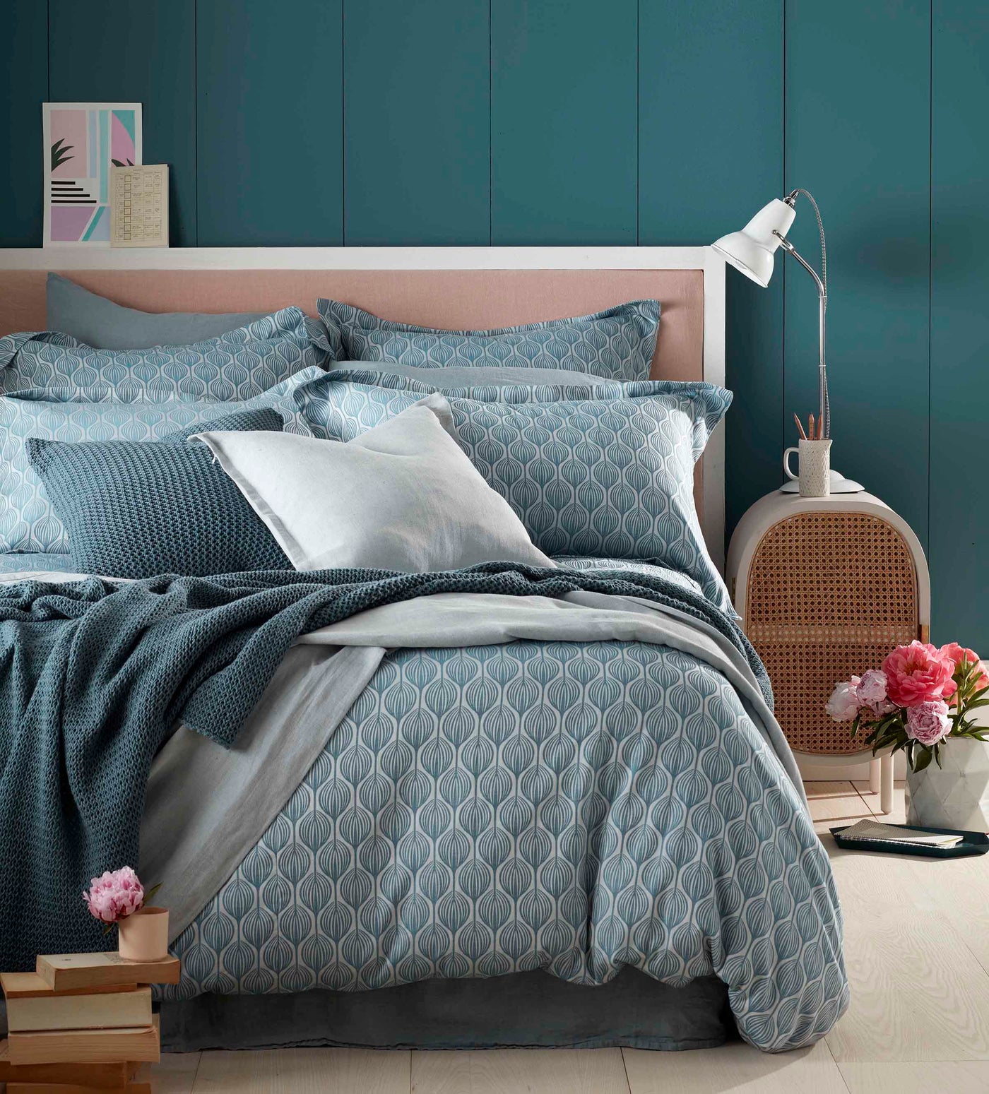 Teasels Teal Bedding with Teal Cushion Covers and Bed Throws