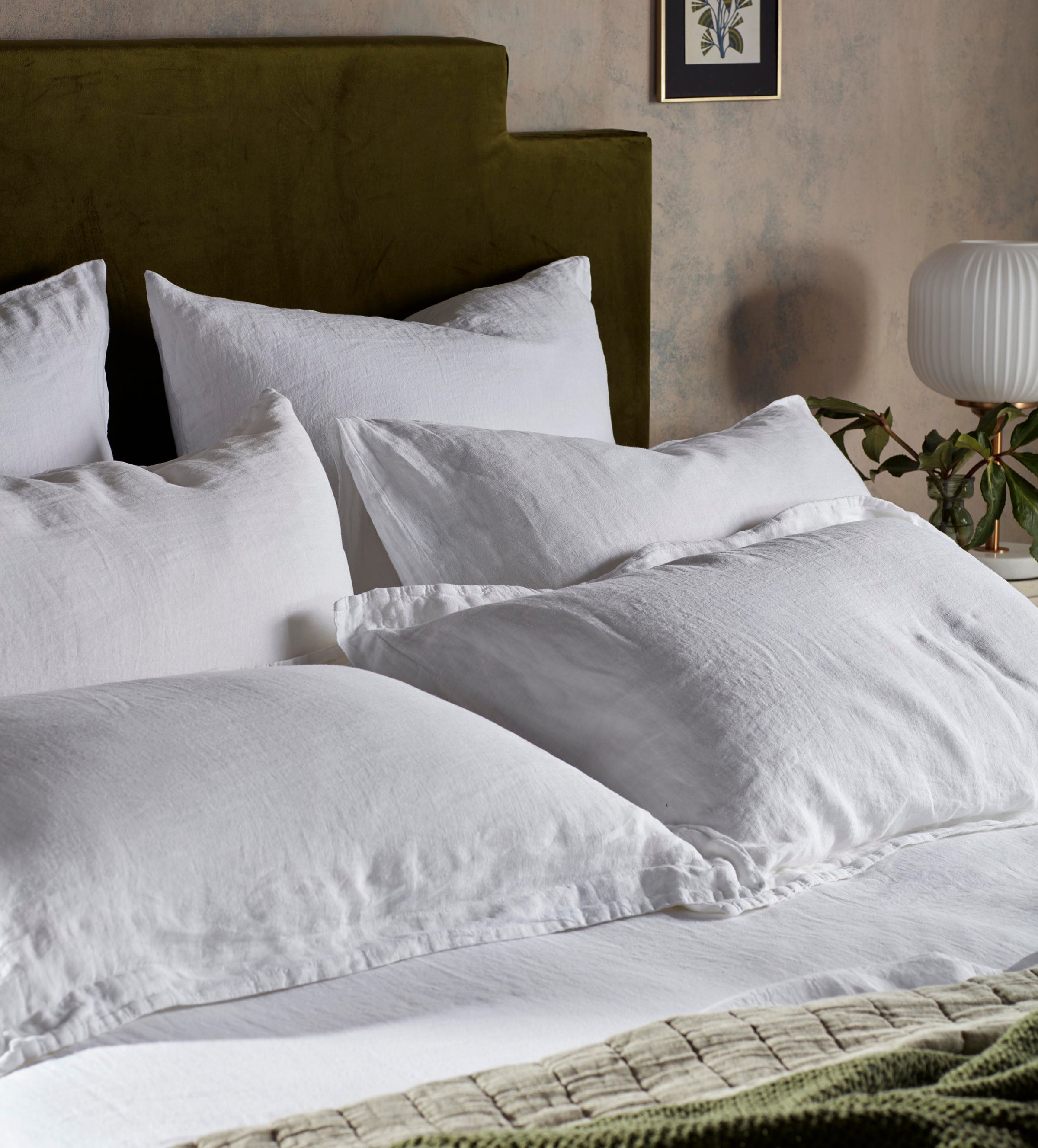 WHITE LINEN MAIN NEW THROW PILLOWS 2022